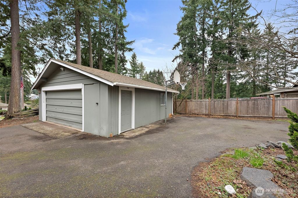Photo of 9717 61st Avenue E, Puyallup, WA 98373 (MLS # 2487244)