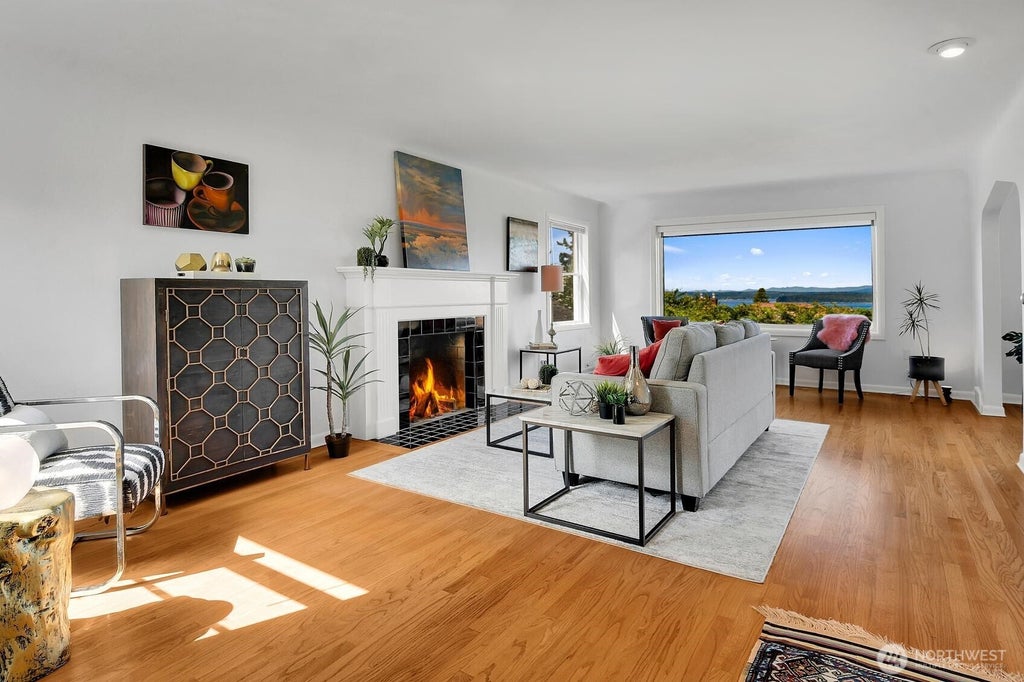 Photo of 6921 39th Avenue SW, Seattle, WA 98136 (MLS # 2538820)