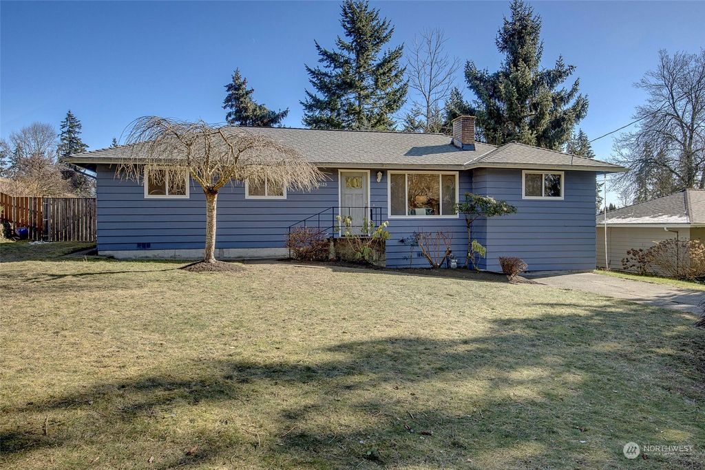 Photo of 24125 2nd Place W, Bothell, WA 98021 (MLS # 2039223)