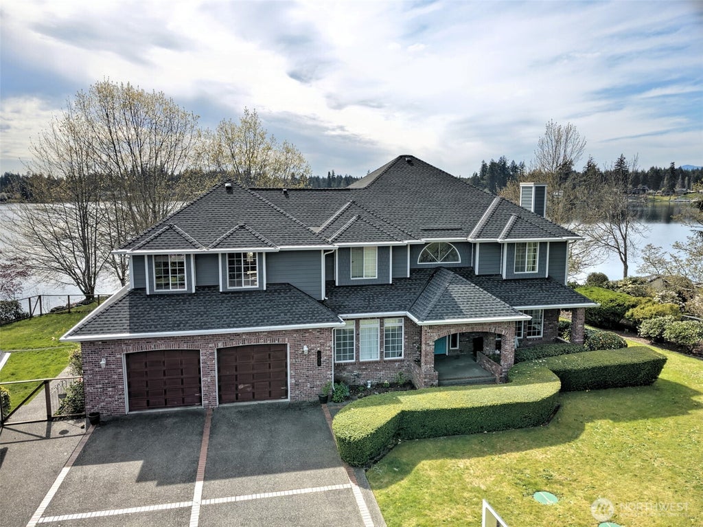 Photo of 1860 E Island Lake Drive, Shelton, WA 98584 (MLS # 2546203)
