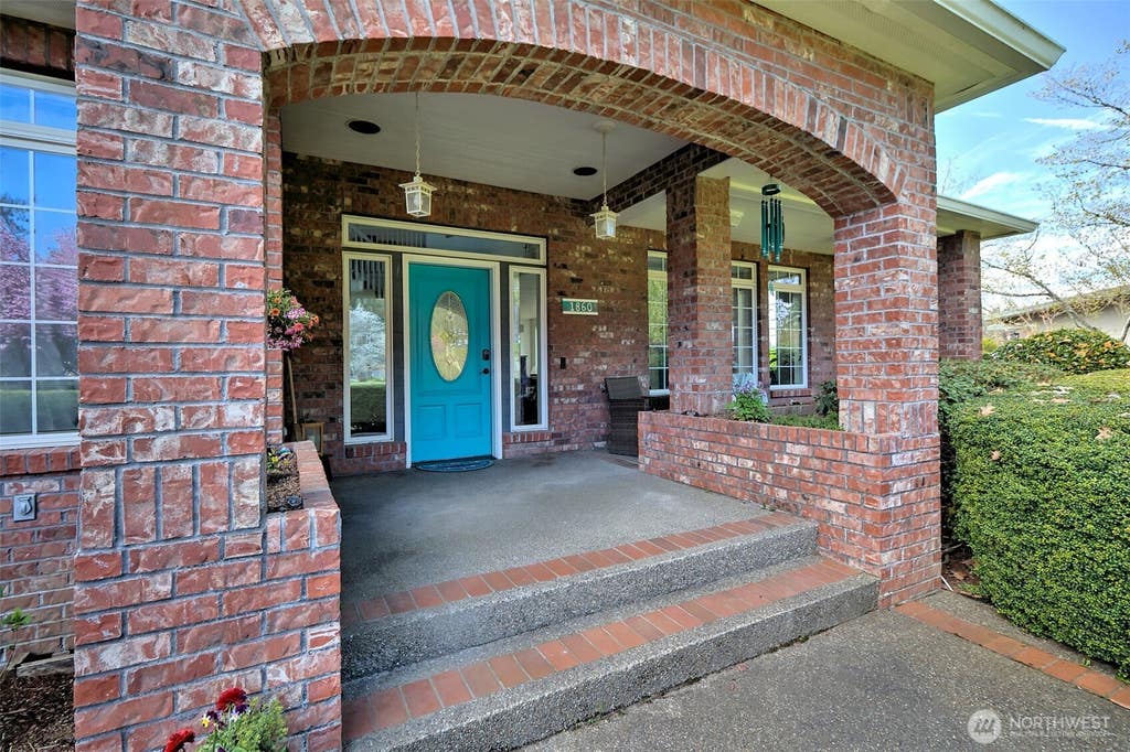 Photo of 1860 E Island Lake Drive, Shelton, WA 98584 (MLS # 2546203)