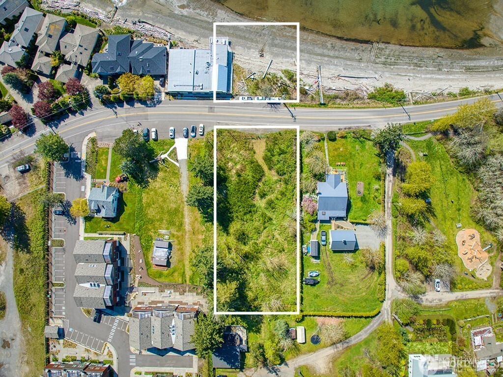 4552 Point White Drive NE A&B