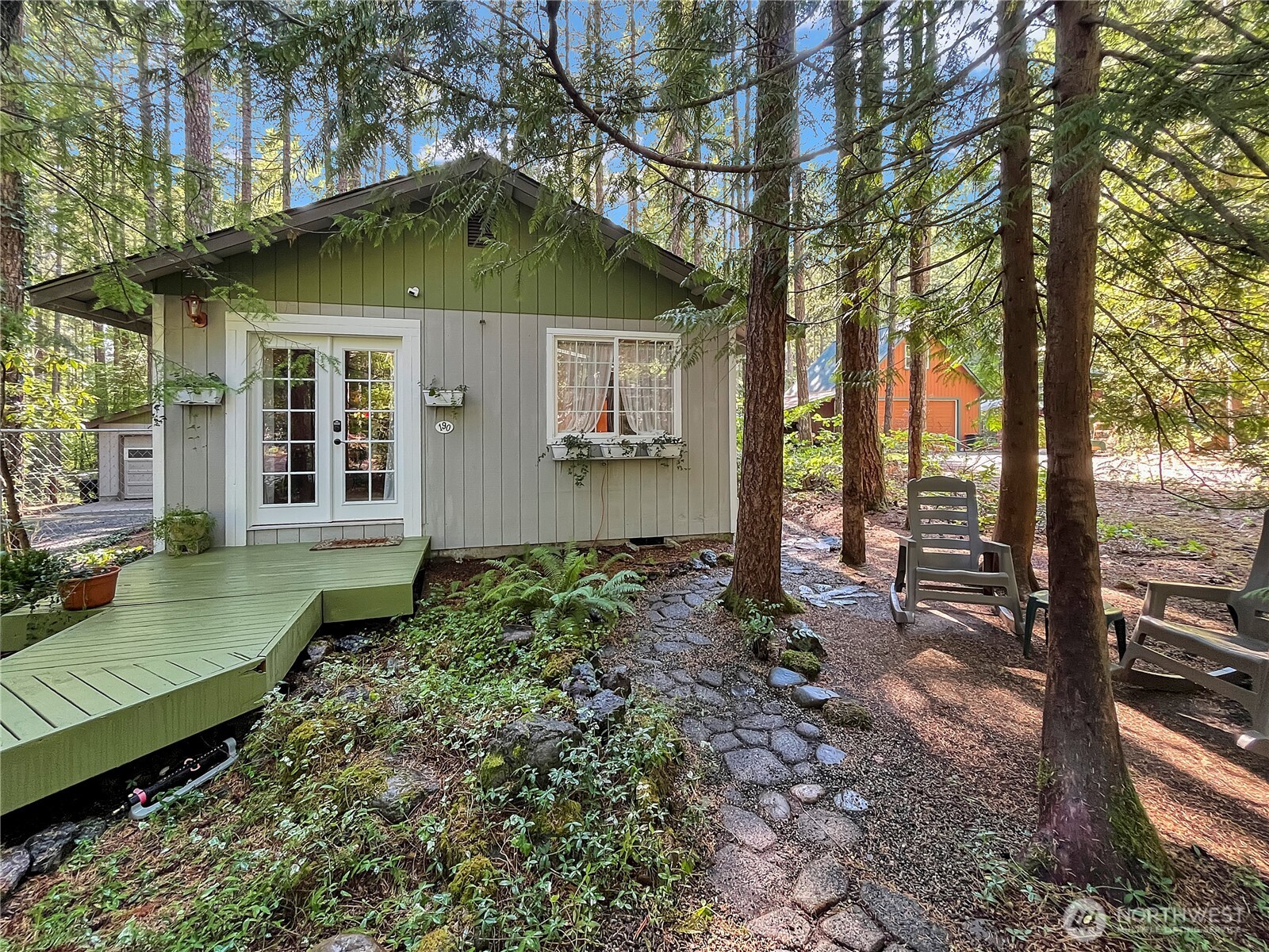 190 N Mount Jupiter Drive