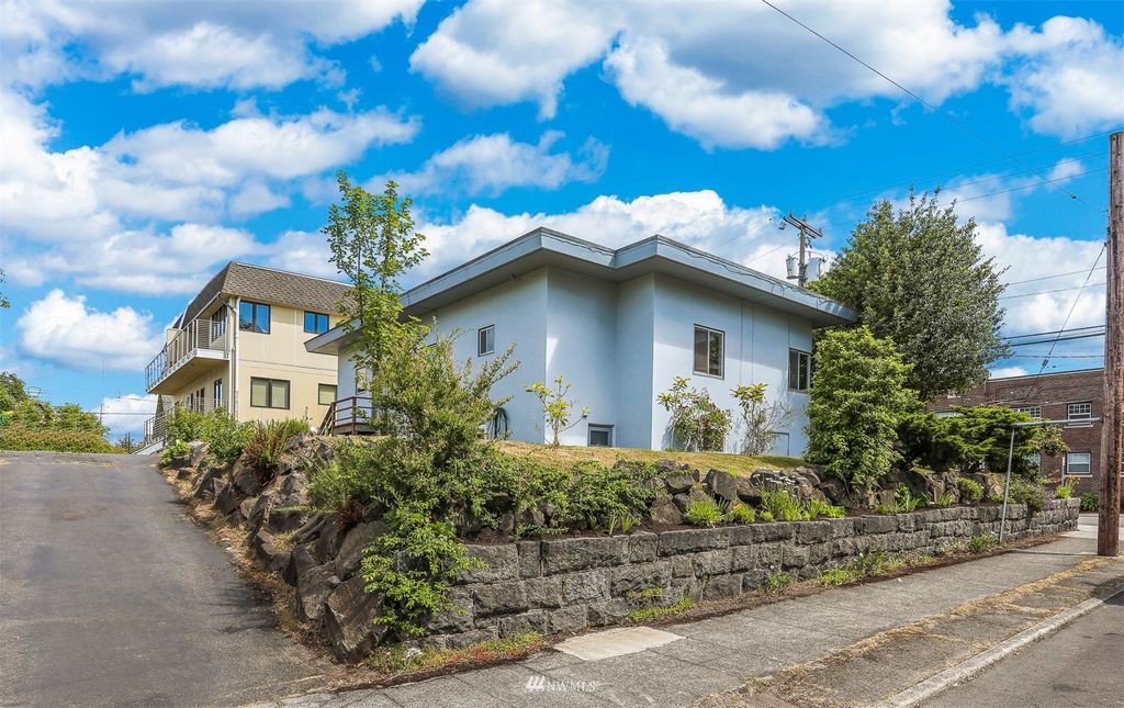 Photo of 1502 6th Avenue W, Seattle, WA 98119 (MLS # 1965679)