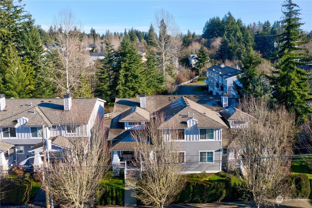 Photo of 10014 124th Avenue NE, Kirkland, WA 98033 (MLS # 2326768)