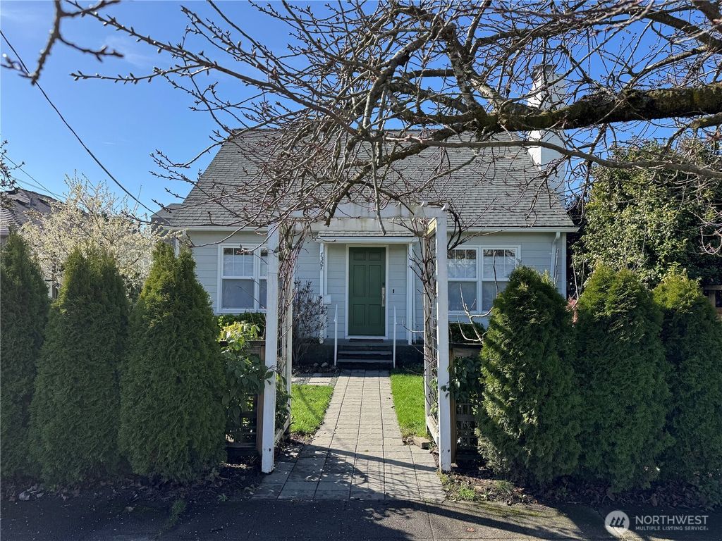 Photo of 7307 12th Avenue NE, Seattle, WA 98115 (MLS # 2496210)