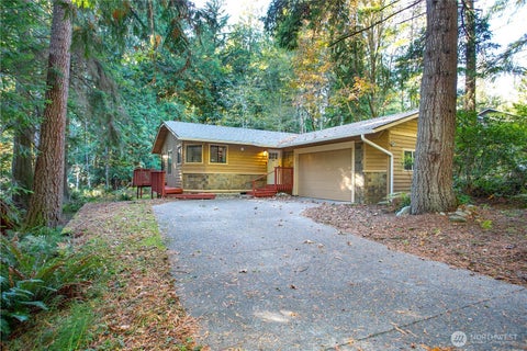 Photo of 10 Lost Fork Lane, Bellingham, WA 98229 (MLS # 2593893)