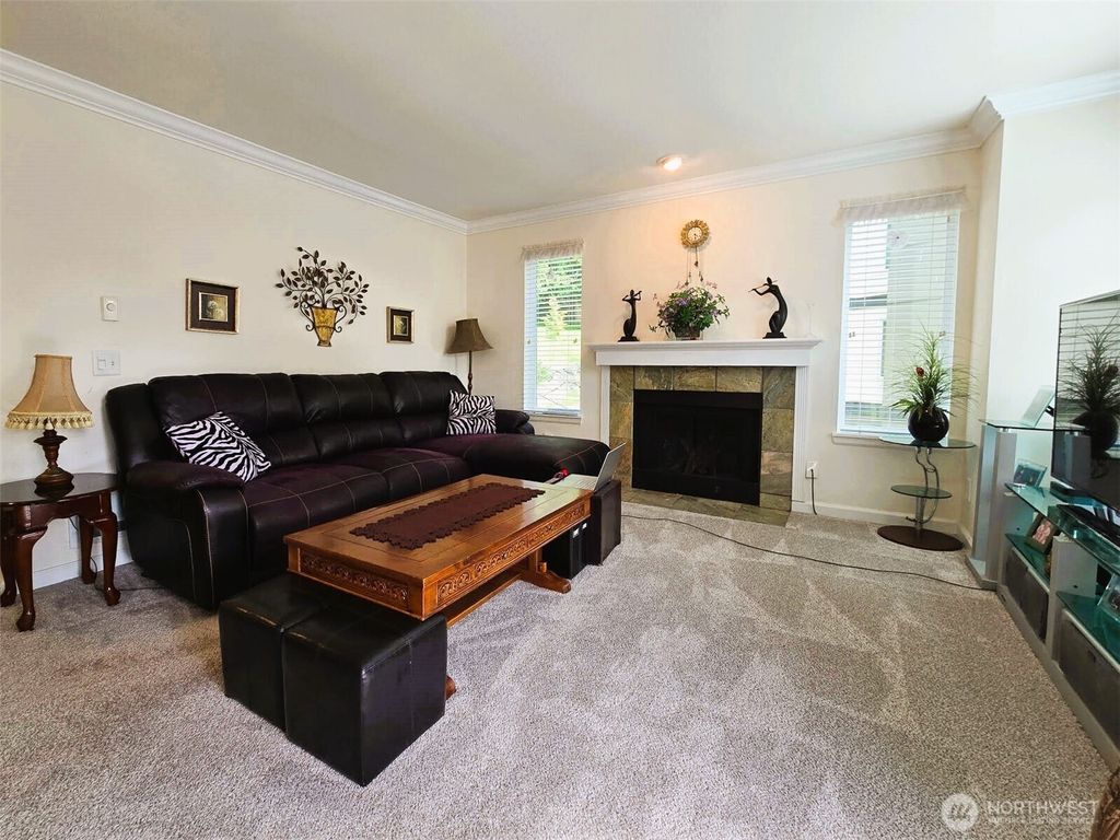 Photo of 31500 33rd Place SW #H101, Federal Way, WA 98023 (MLS # 2385960)