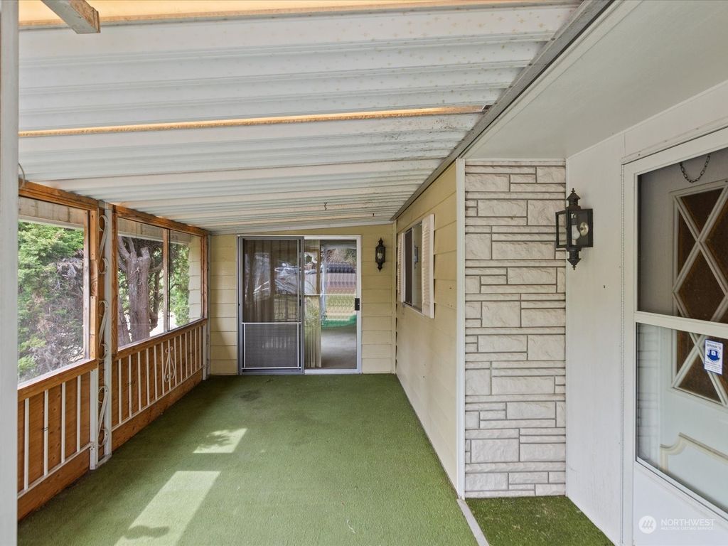 Photo of 14023 44th Street SE, Snohomish, WA 98290 (MLS # 2281588)