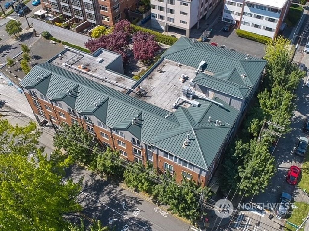 Photo of 701 1st Avenue N #206, Seattle, WA 98109 (MLS # 2034532)