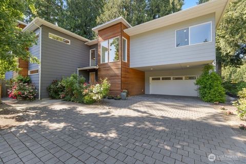 Photo of 11217 110th Avenue NE, Kirkland, WA 98033 (MLS # 2530299)