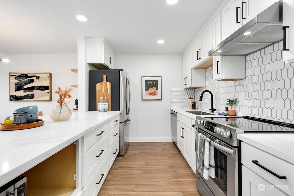 Photo of 9710 Greenwood Avenue N #301, Seattle, WA 98103 (MLS # 2326784)