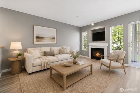 Photo of 15150 140th Way SE #H103, Renton, WA 98058 (MLS # 2527575)