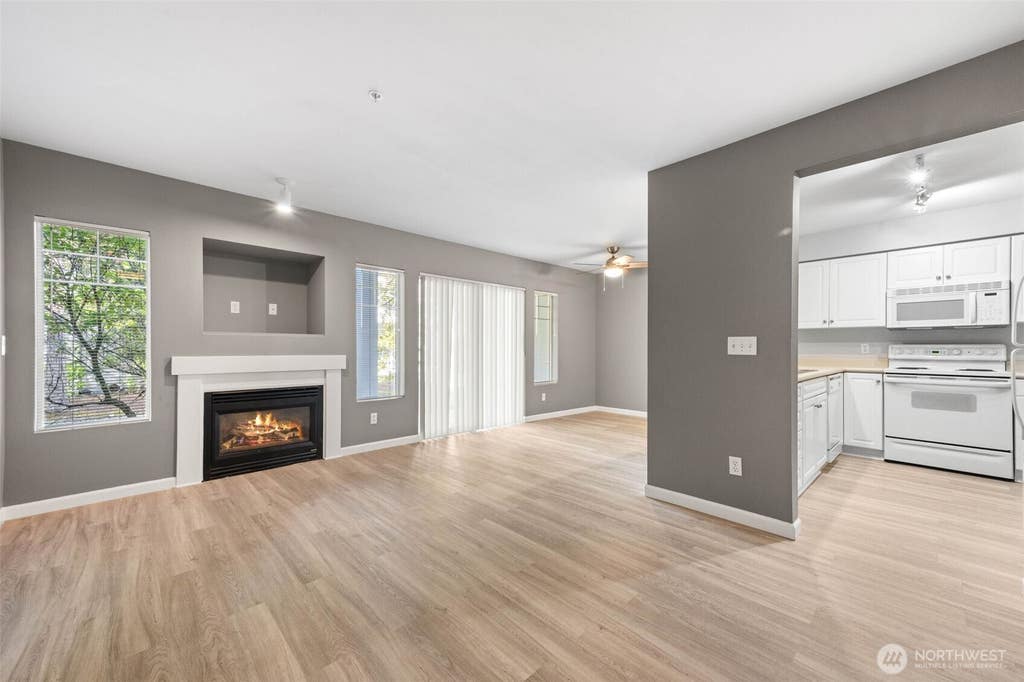 Photo of 15150 140th Way SE #H103, Renton, WA 98058 (MLS # 2527575)