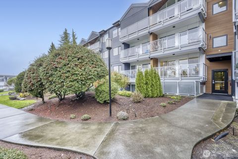 Photo of 2501 Canterbury Lane E #215, Seattle, WA 98112 (MLS # 2465586)