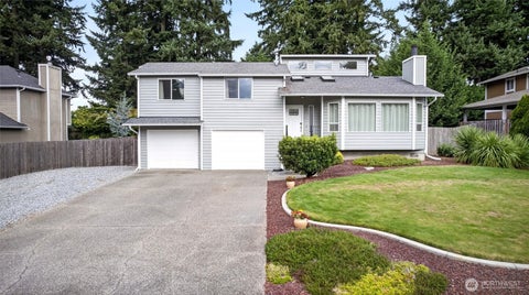 Photo of 10313 148th Street Ct E, Puyallup, WA 98374 (MLS # 2579584)