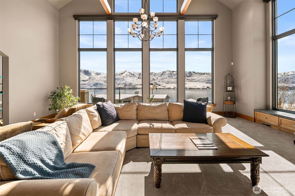 Photo of 232 Crystal Drive, Chelan, WA 98816 (MLS # 2493609)