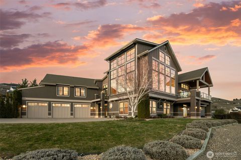 Photo of 232 Crystal Drive, Chelan, WA 98816 (MLS # 2493609)