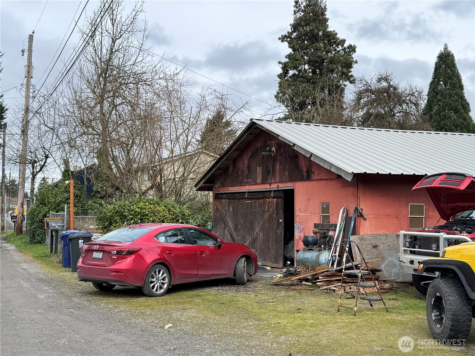 7816 S Fawcett Avenue