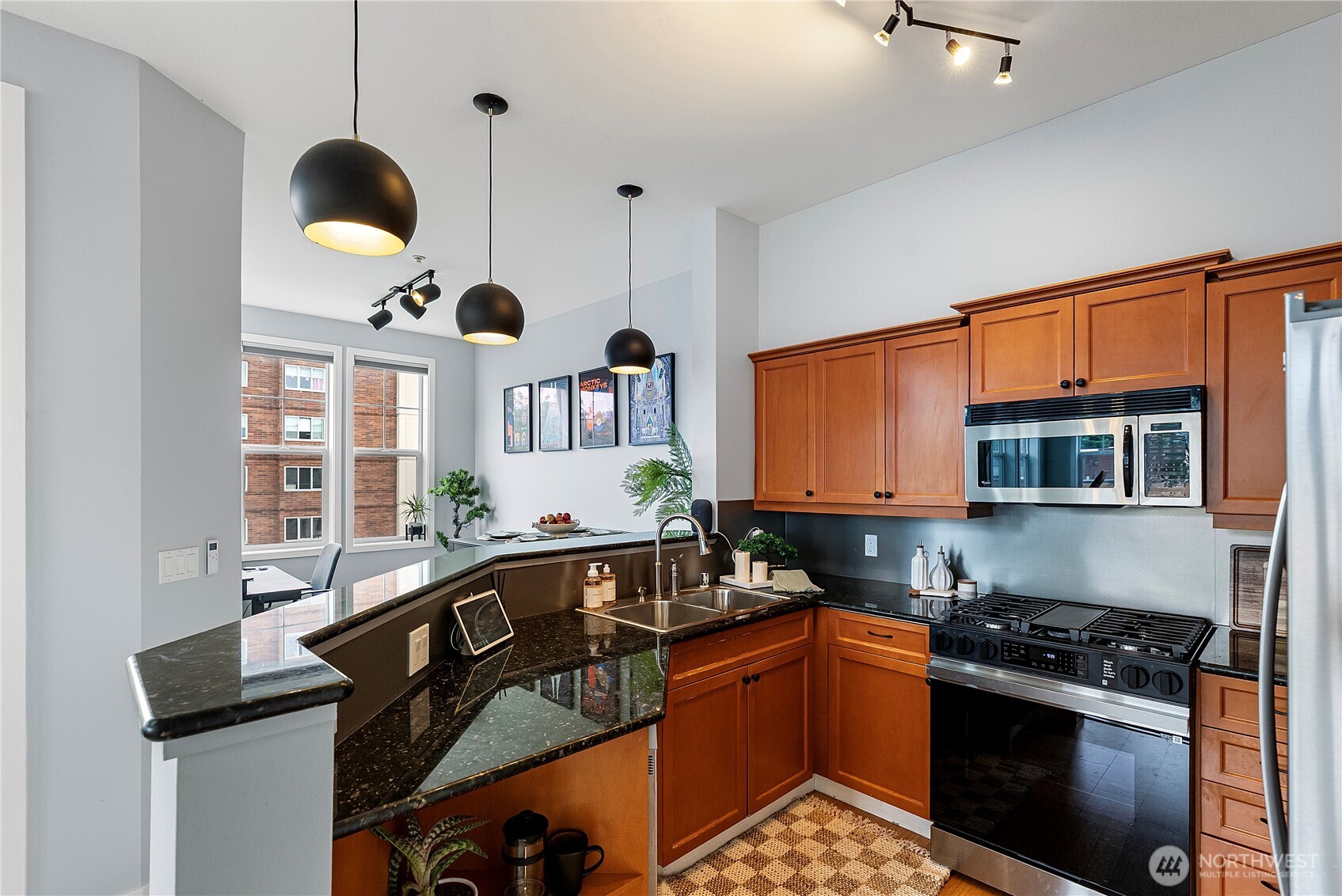 530 4th Avenue W 503