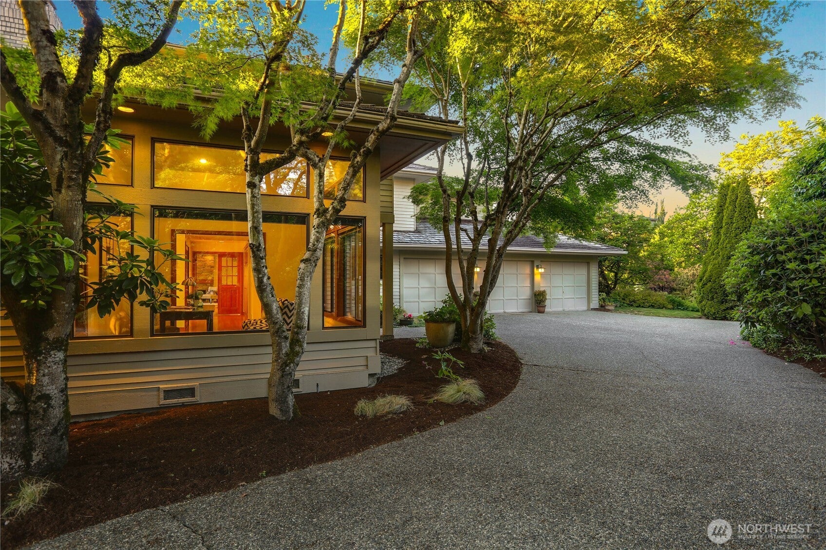 9636 NE 30th Place