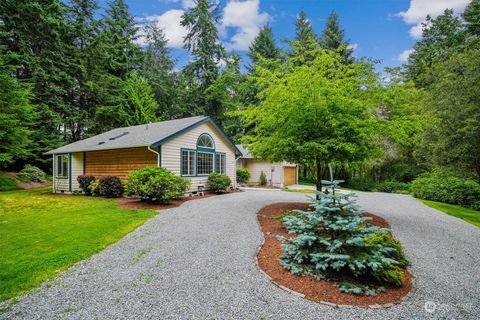 A home in Fox Island