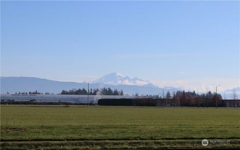 2263 W Main Street Lynden WA 98264