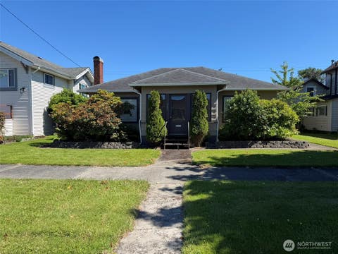 Photo of 507 W 2nd Street, Aberdeen, WA 98520 (MLS # 2551722)