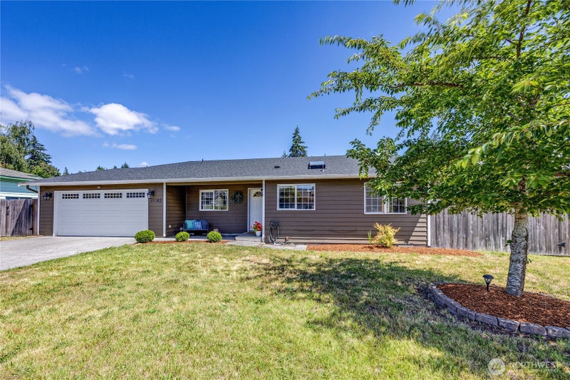 19782 Mosjon Circle NE