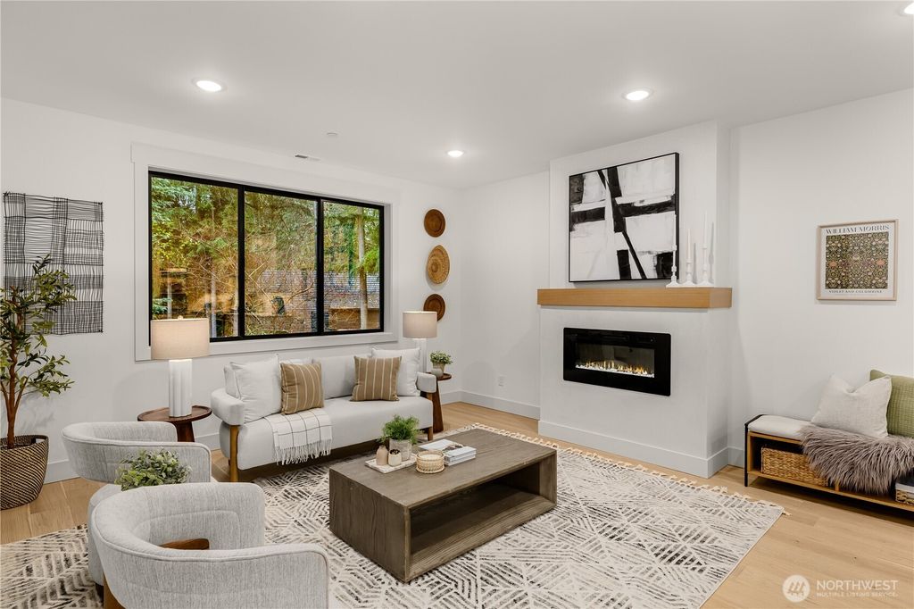 Photo of 4118 161st Avenue SE, Bellevue, WA 98006 (MLS # 2457983)