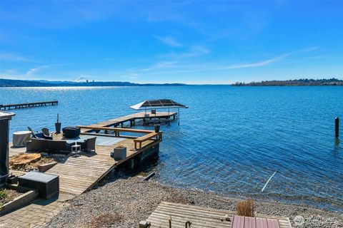 Photo of 7615 NE Champagne Point Place, Kirkland, WA 98034 (MLS # 2487849)