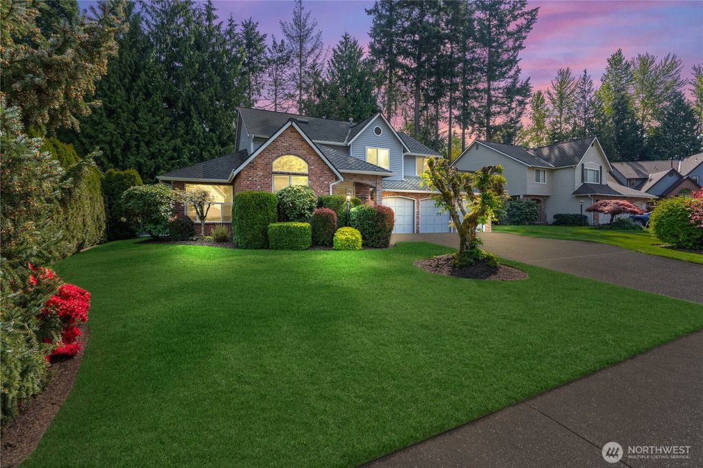 Photo of 33112 13th Avenue SW, Federal Way, WA 98023 (MLS # 2365982)