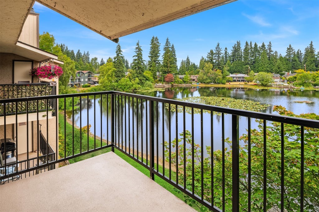 Photo of 323 75th Street SE #C66, Everett, WA 98203 (MLS # 2598465)
