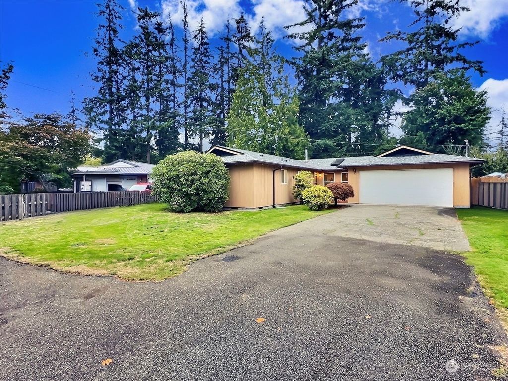Photo of 4507 110th Place NE, Marysville, WA 98271 (MLS # 2278441)