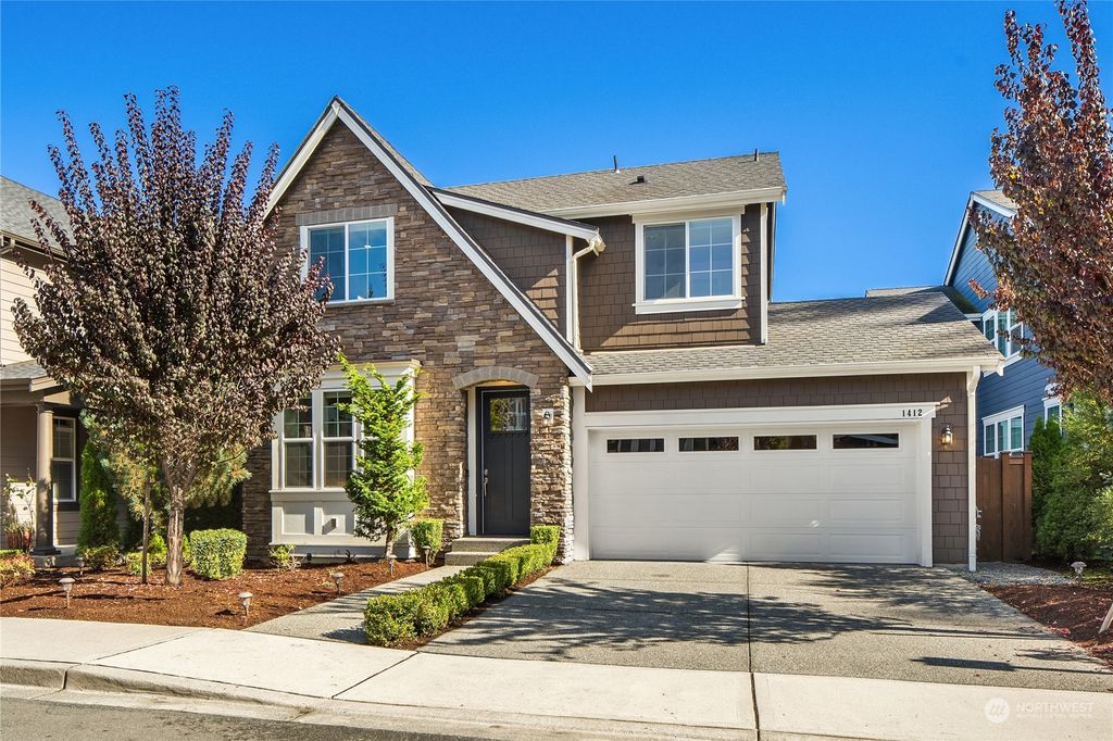 Photo of 1412 242nd Avenue NE, Sammamish, WA 98074 (MLS # 2171428)