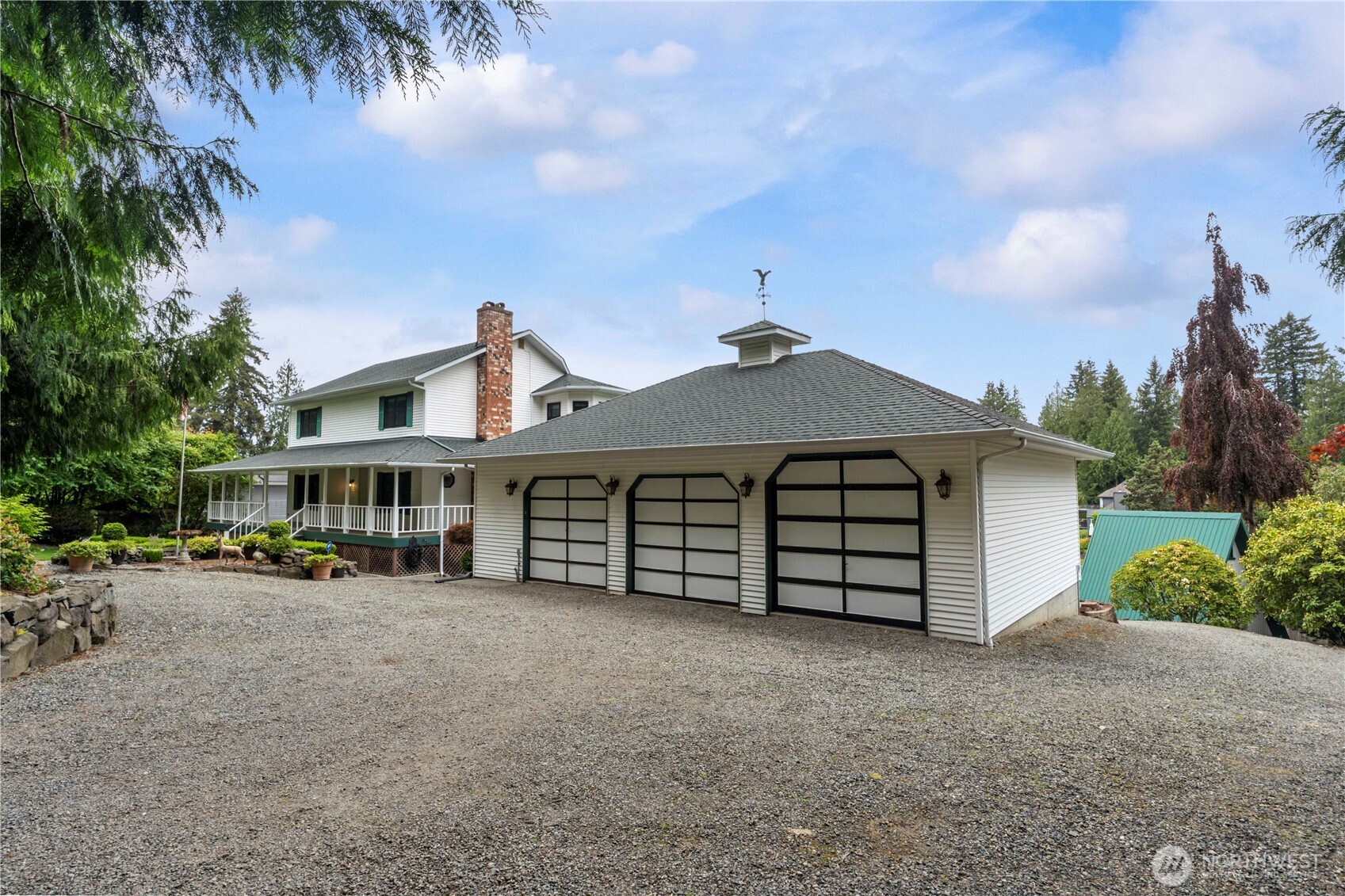 4217 Lakeridge Dr East
