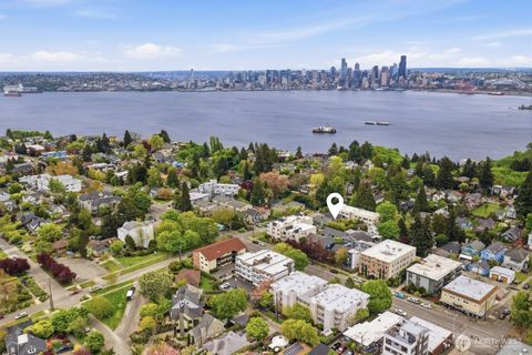 Photo of 2116 California Avenue SW #201, Seattle, WA 98116 (MLS # 2500718)