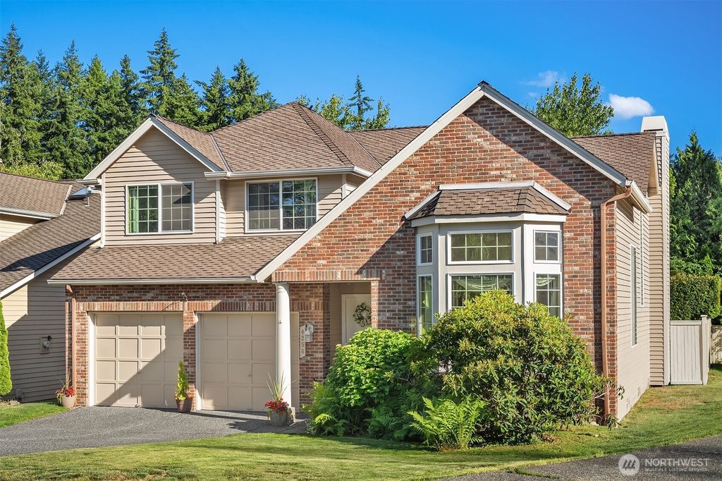 Photo of 4256 255th Place SE, Sammamish, WA 98029 (MLS # 2537559)