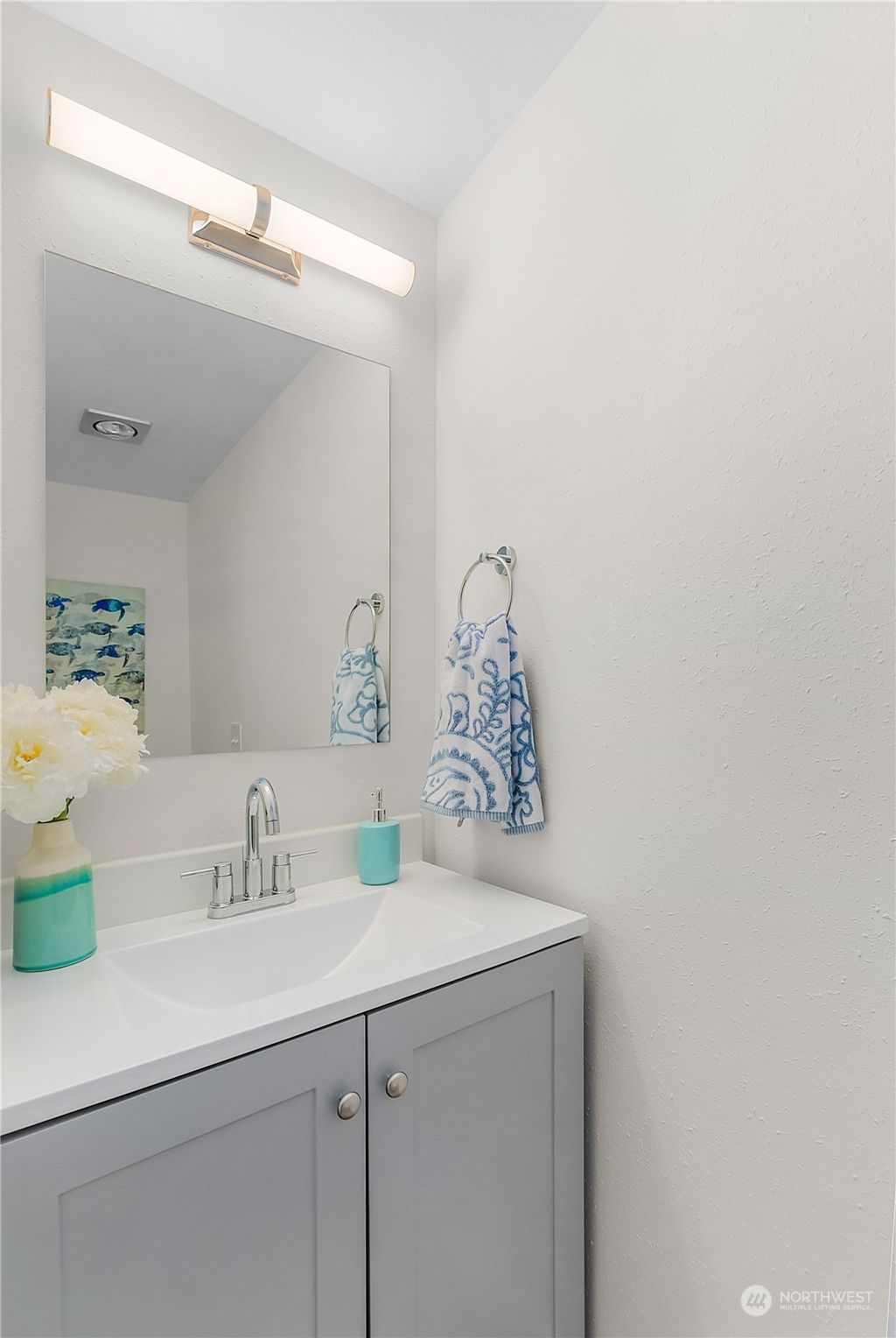 Photo of 17001 Inglewood Road NE #N103, Kenmore, WA 98028 (MLS # 2068298)