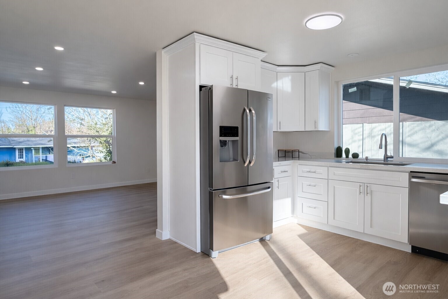 1742 Lafayette Street S