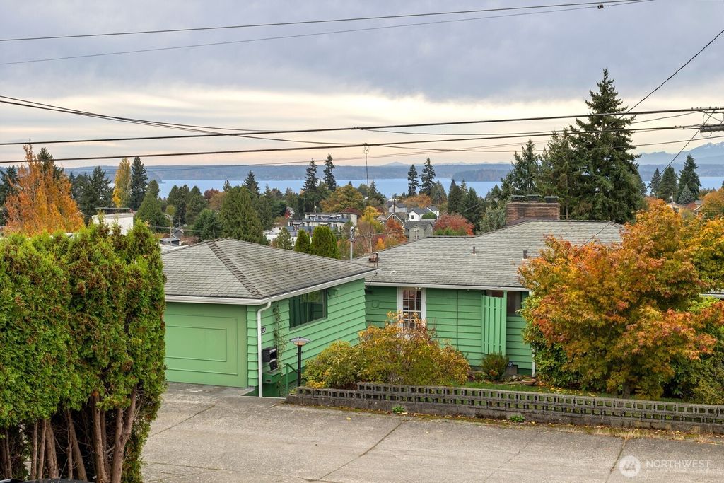 Photo of 5624 37th Avenue SW, Seattle, WA 98126 (MLS # 2439010)