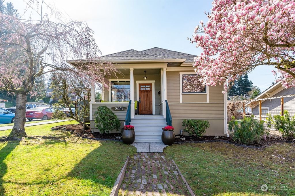 Photo of 3961 S Edmunds Street, Seattle, WA 98118 (MLS # 2213323)