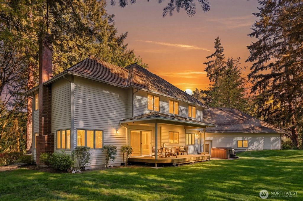 Photo of 17812 NE 154th Street, Woodinville, WA 98072 (MLS # 2497439)