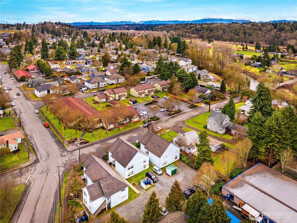 Photo of 305 6TH STREET St, Snohomish, WA 98290 (MLS # 2334415)