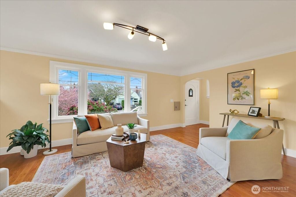 Photo of 339 NW 77th Street, Seattle, WA 98117 (MLS # 2497265)