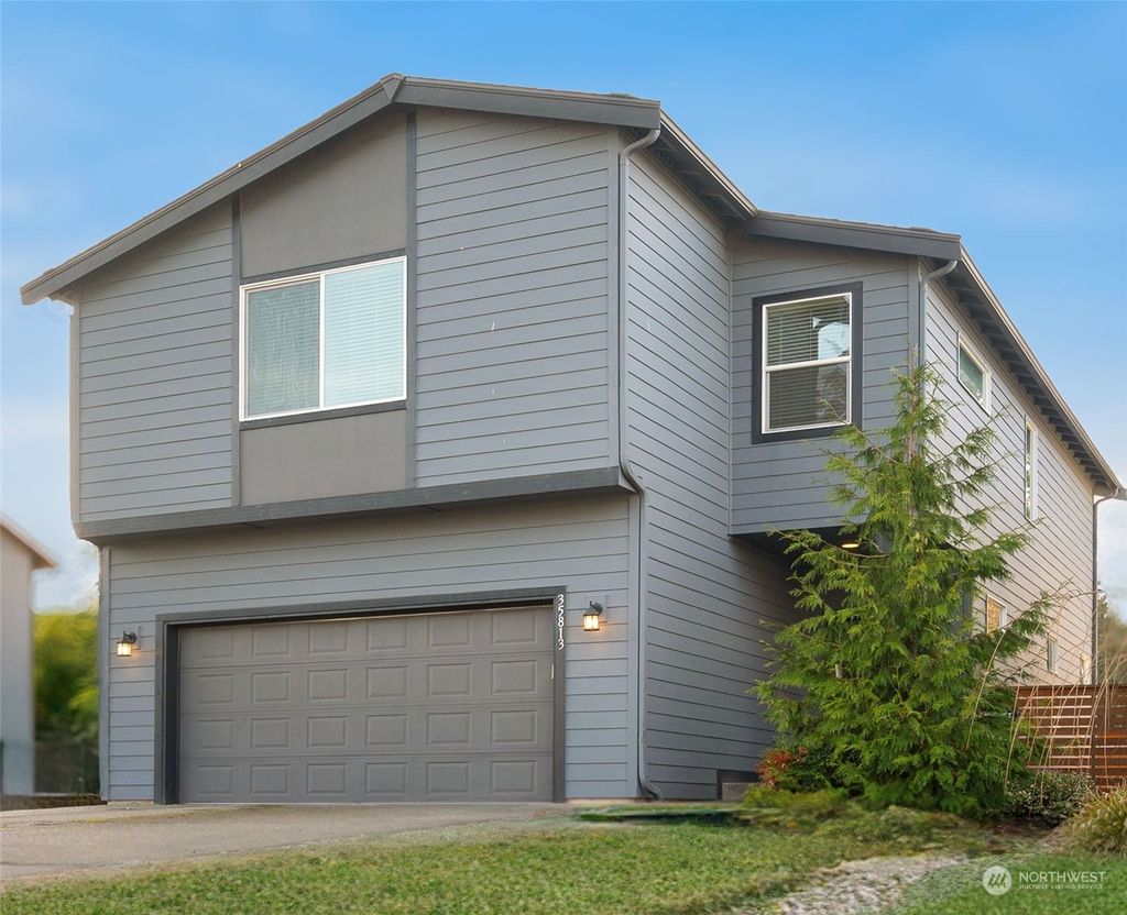 Photo of 35813 51st Ave S Ave, Auburn, WA 98001 (MLS # 2319491)