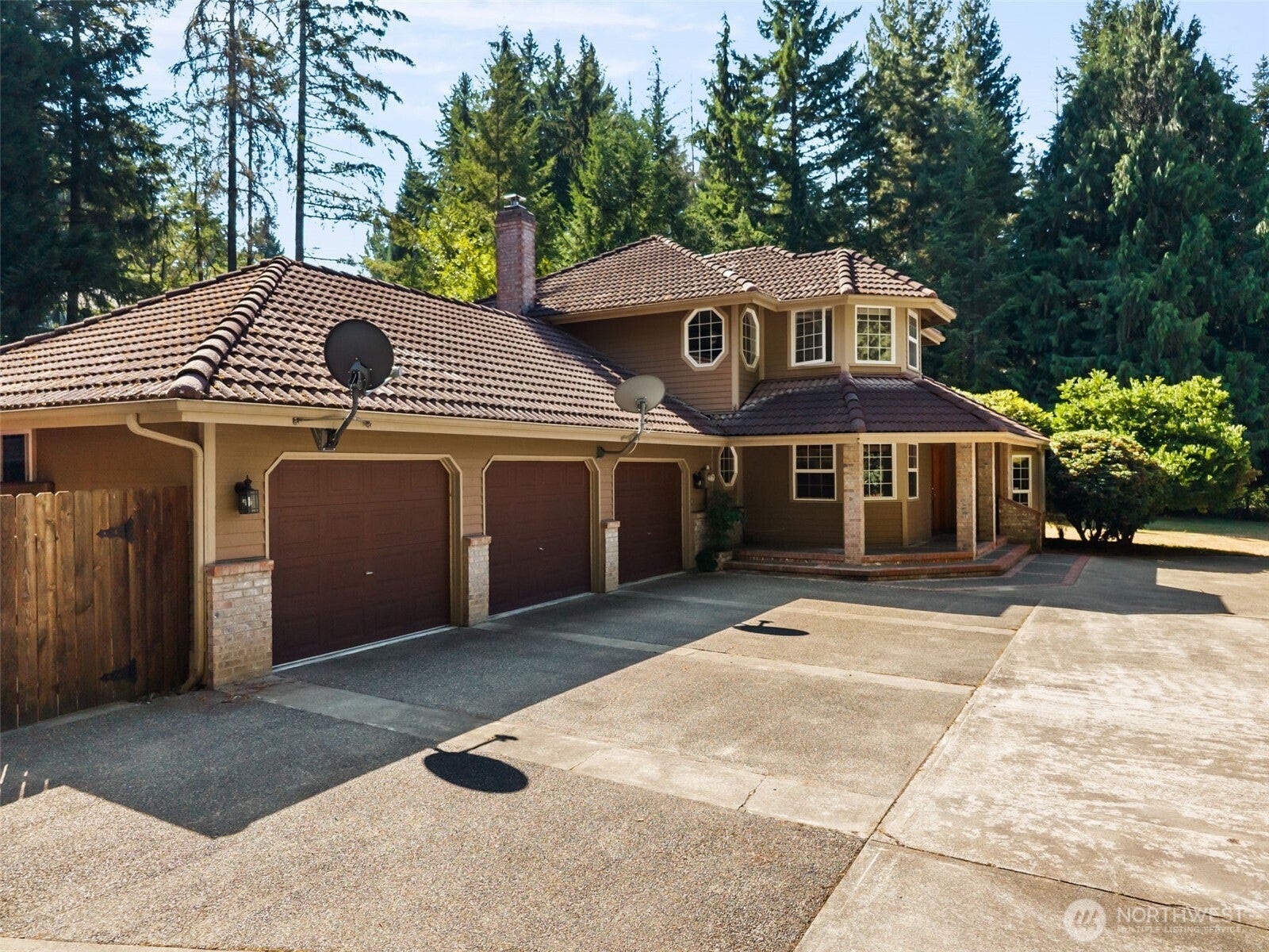 8937 Genesis Lane SE