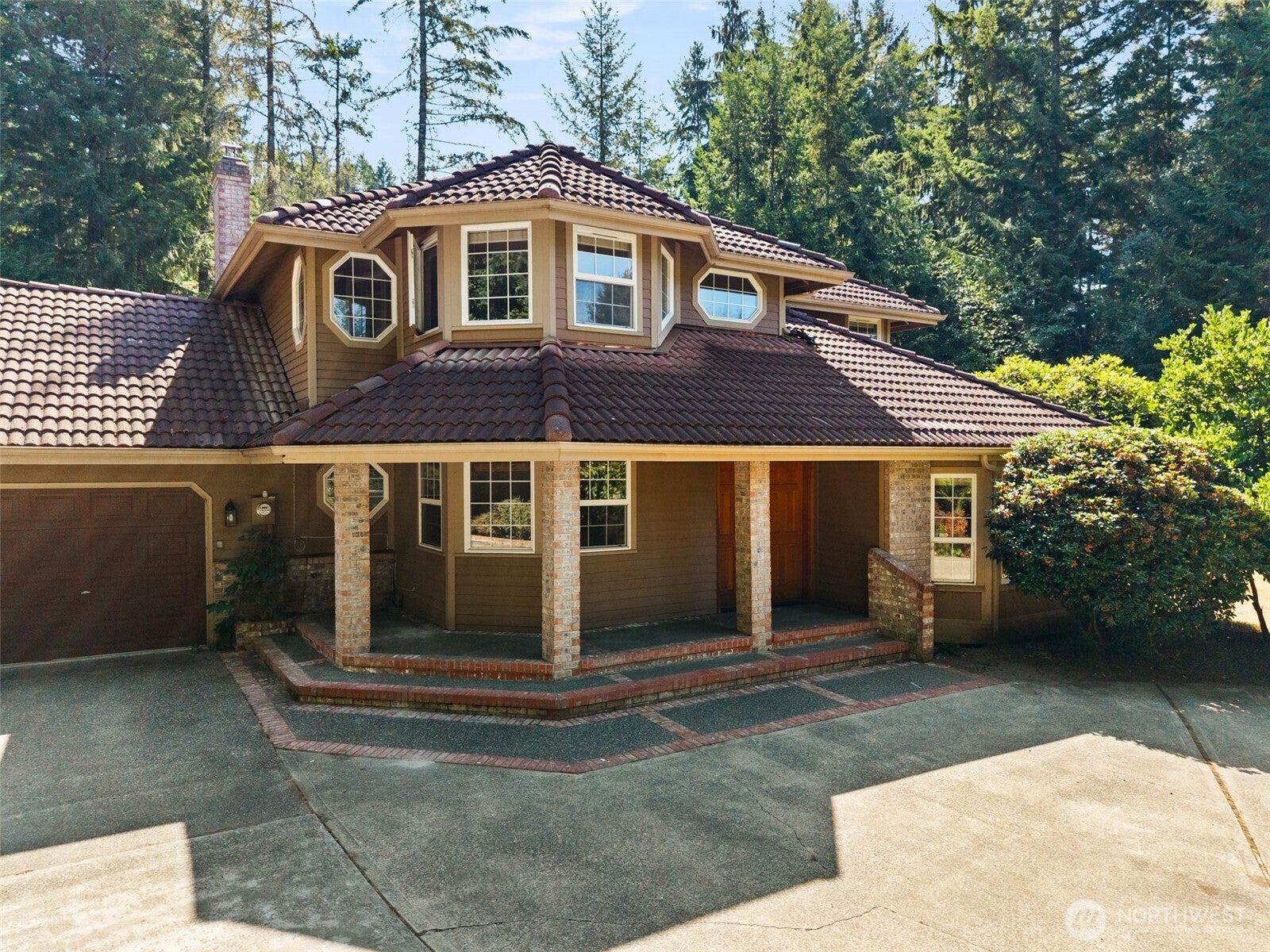 8937 Genesis Lane SE