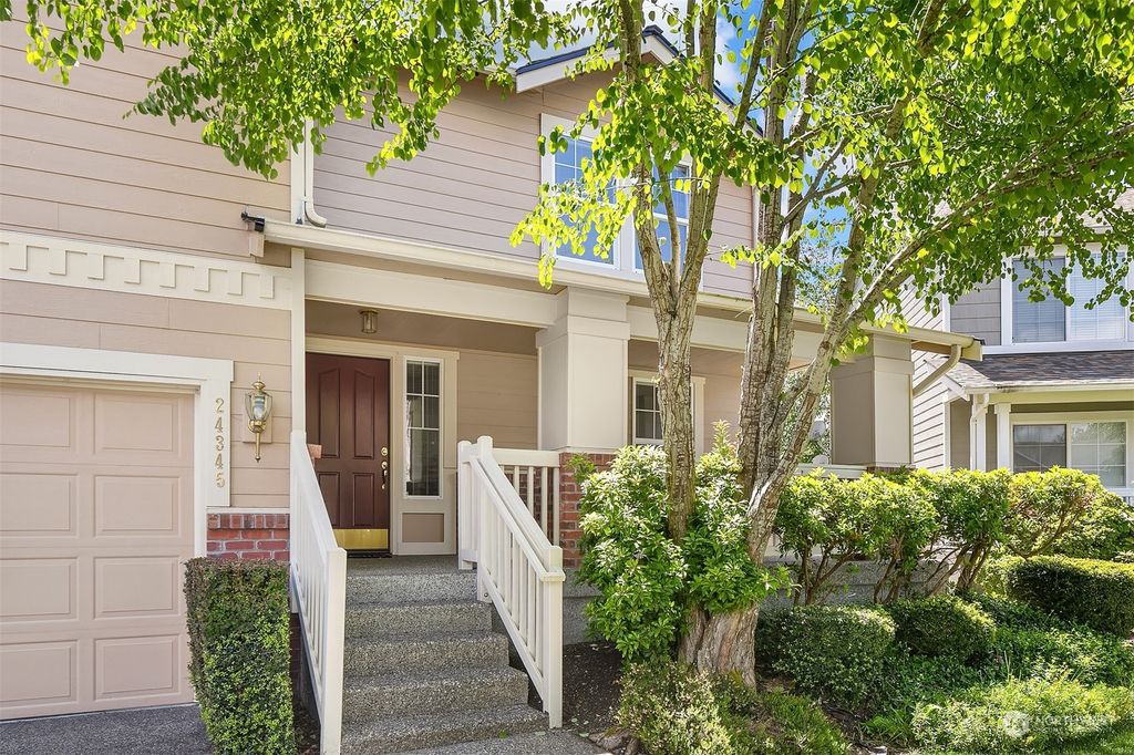 Photo of 24345 SE 3rd Place, Sammamish, WA 98074 (MLS # 2248334)