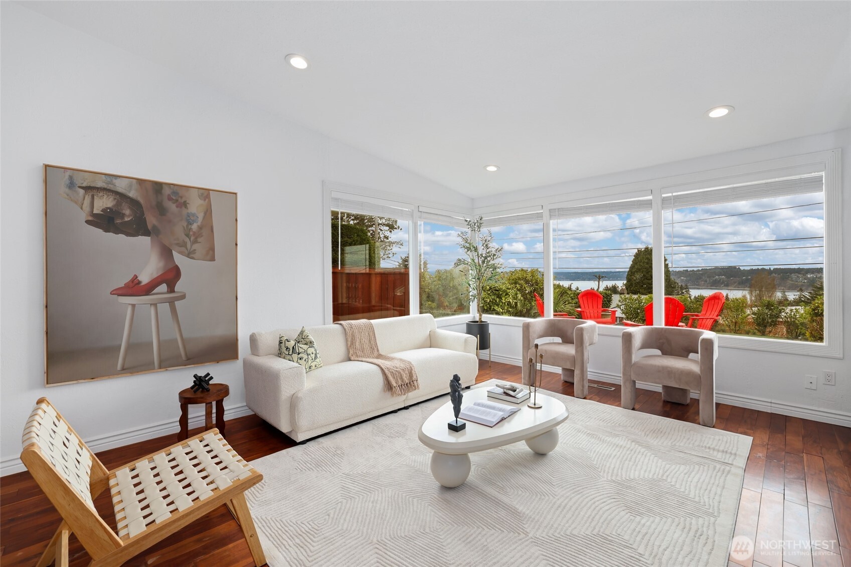 1307 N Cascade Avenue